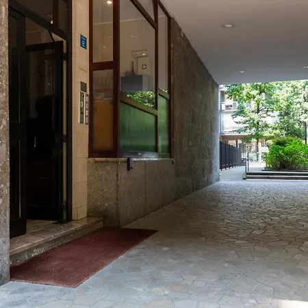 Trendy Corner - Fashion District Apartamento *